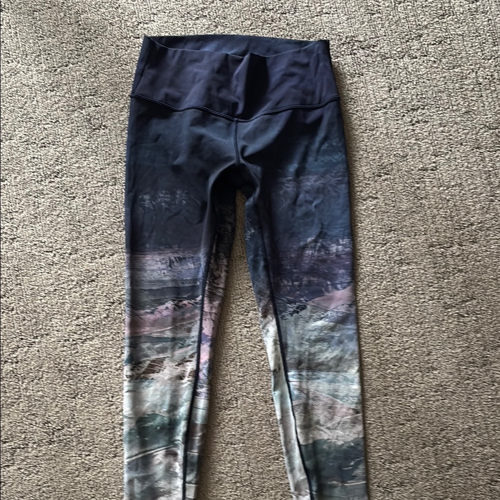 Lululemon athletica size 10 leggings